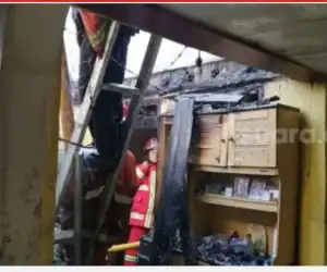 Anak Bermain Korek Api di Atas Kasur, Satu Rumah Hangus Dilahap Sijago Merah