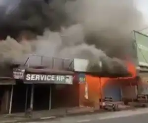 Belasan Rumah dan Ruko Terbakar Di Subulussalam