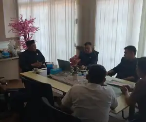 Diduga Lokasi Pekerjaan Tidak Sesuai Dengan Papan Informasi, Masyarakat Keude Nilop Datangi DPRK Nagan Raya