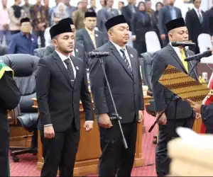 Sah, Tiga Pimpinan DPRK Defenitif Resmi Dilantik