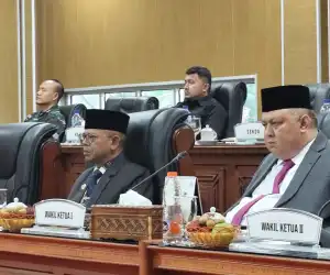 Pj. Bupati Aceh Jaya Hadiri Rapat Paripurna ke-VI, Bahas Rancangan Qanun dan Anggaran 2025