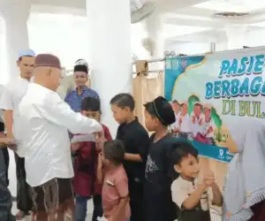 Bersama Pasie Raya Peduli, Safwandi Santuni Puluhan Anak Yatim