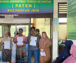 Bantu Warga, DPMPTSP Aceh Jaya Hadirkan Kegiatan Layanan Perizinan Keliling