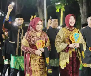 Delegasi Banda Aceh Tampil Memikat di Karnaval Budaya APEKSI VII