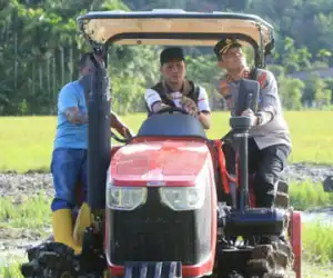Layanan Bajak Gratis Diluncurkan, Bupati: Mengurangi Beban Petani
