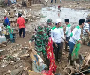Laskar Siaga Bencana FPI di Terjunkan Padamkan Karhutla