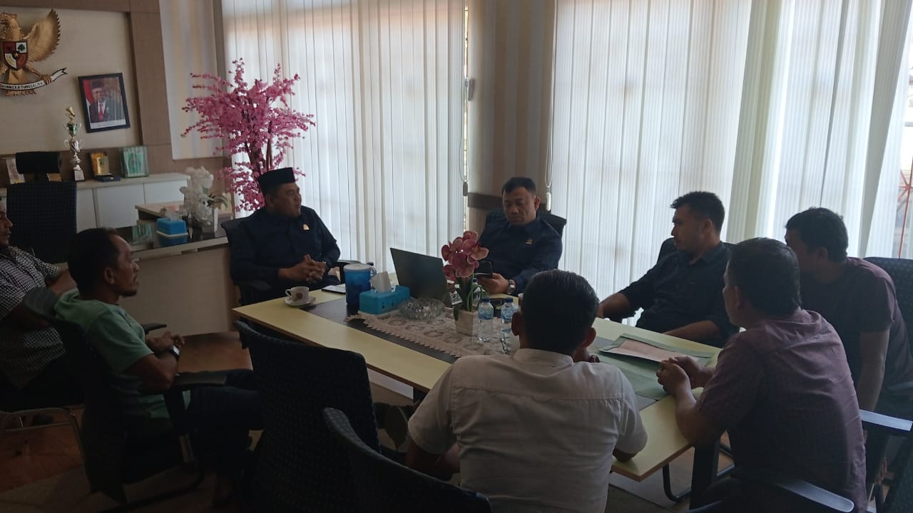 Diduga Lokasi Pekerjaan Tidak Sesuai Dengan Papan Informasi, Masyarakat Keude Nilop Datangi DPRK Nagan Raya