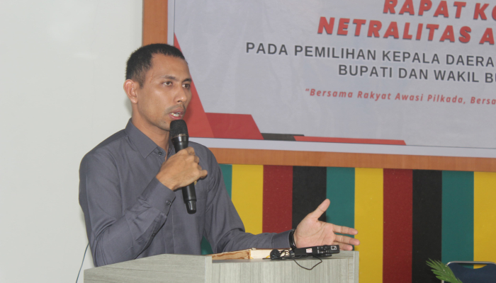 Panwaslih Nagan Raya Minta Paslon Tertibkan APK Secara Mandiri